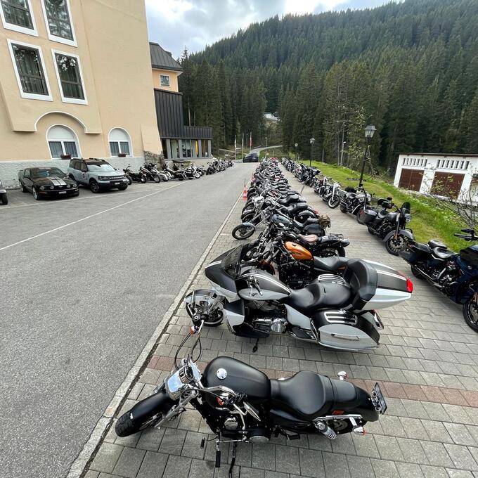 Harley Treffen Waldhotel Arosa