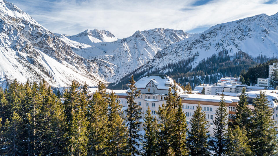 Waldhotel in winter