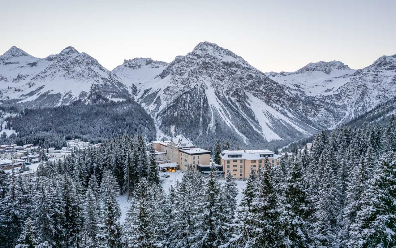 hotel Arosa in winter