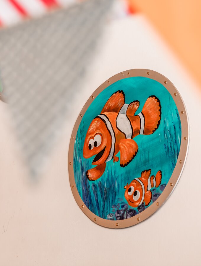 finds Nemo drawing