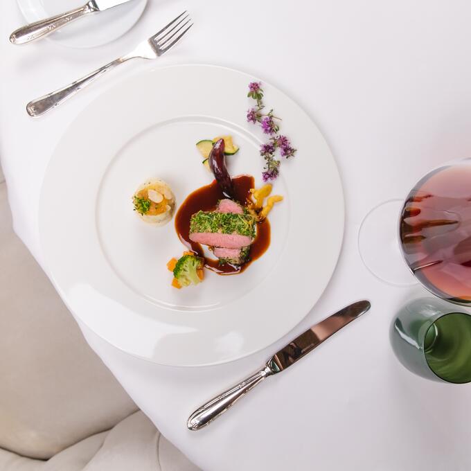 wine and dine in Arosa