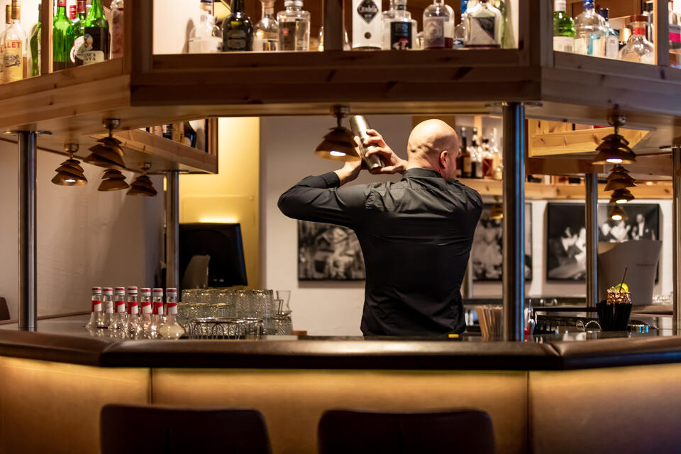bartender hotel Arosa