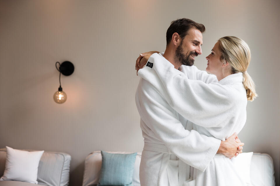couple in wellness hotel in Arosa