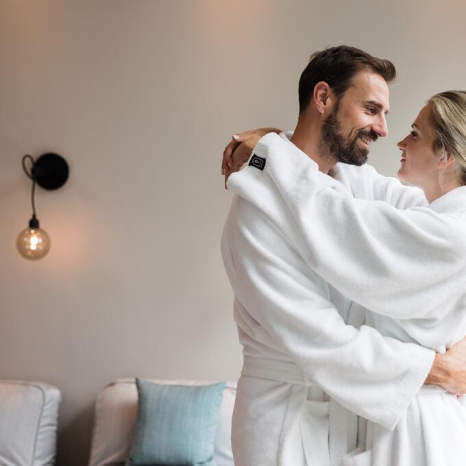 Pärchen im Wellnesshotel in Arosa